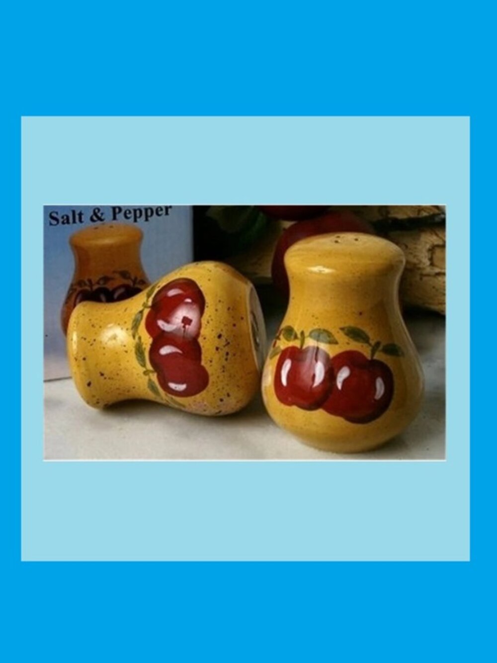 Porcelain Apple Salt & Pepper set 4" tall 26146